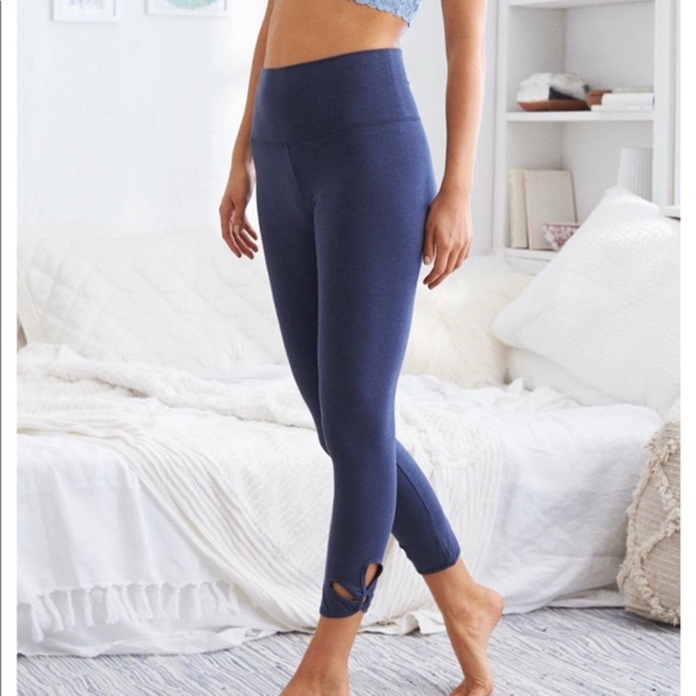 Aerie high rise flower cut ankle leggings